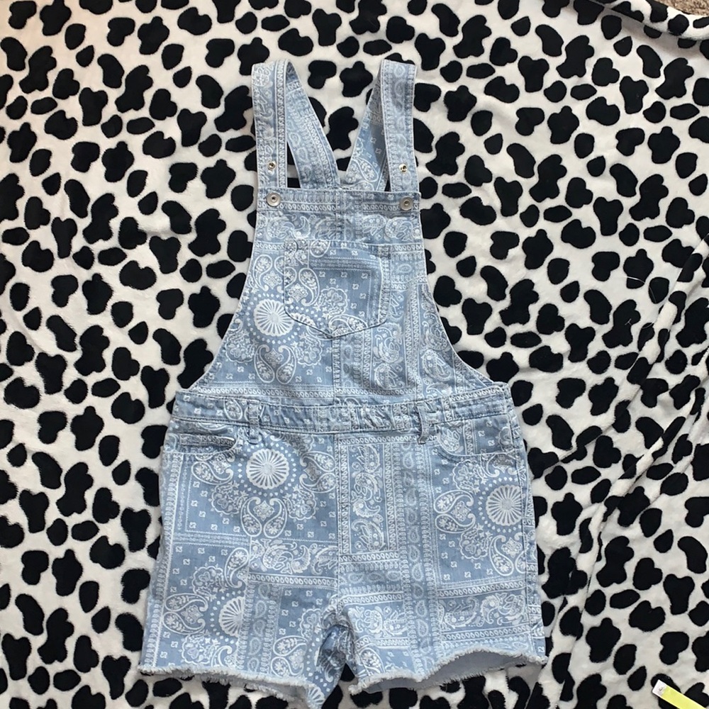 The Children's Place Light Blue Paisley Print Denim Short Overalls